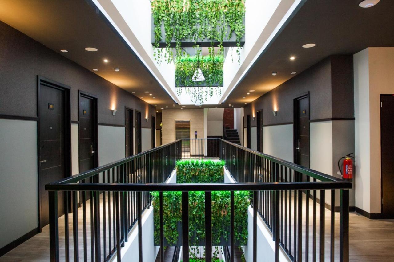 Grand Caman Hotel Bekasi Zewnętrze zdjęcie