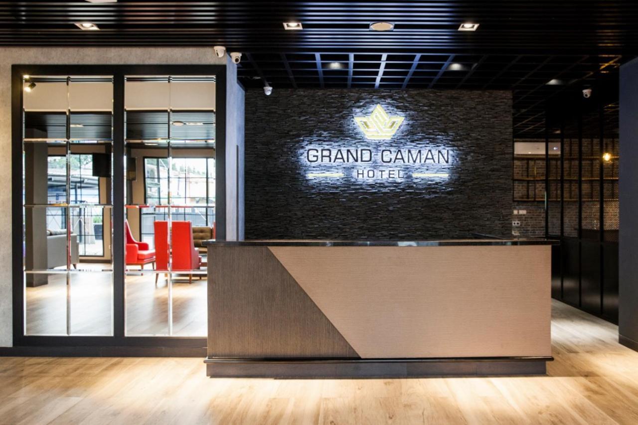 Grand Caman Hotel Bekasi Zewnętrze zdjęcie