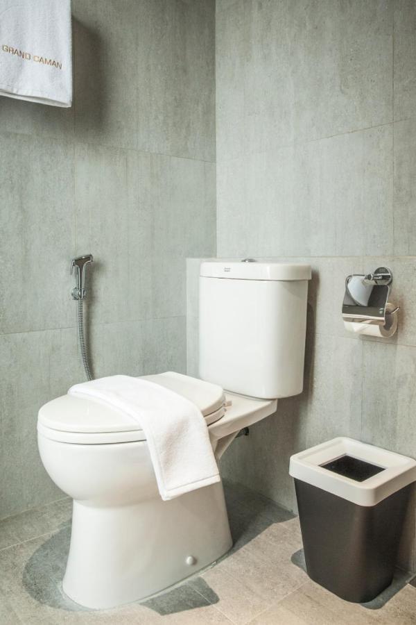 Grand Caman Hotel Bekasi Zewnętrze zdjęcie